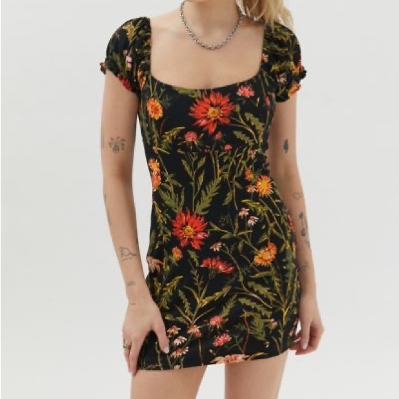 Urban Outfitters Dresses & Skirts - floral urban outfitters dress, so cute
